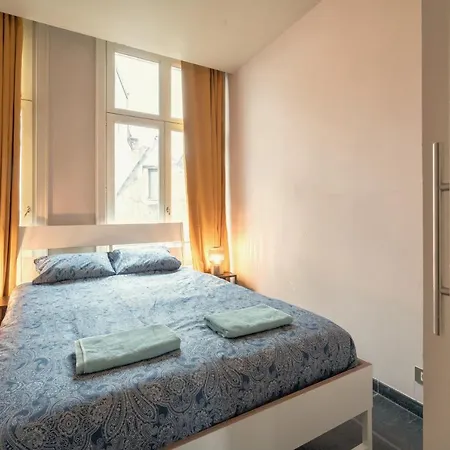 Apartment The Charming Hendrik Square *