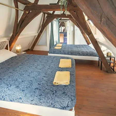 The Charming Hendrik Square Apartamento